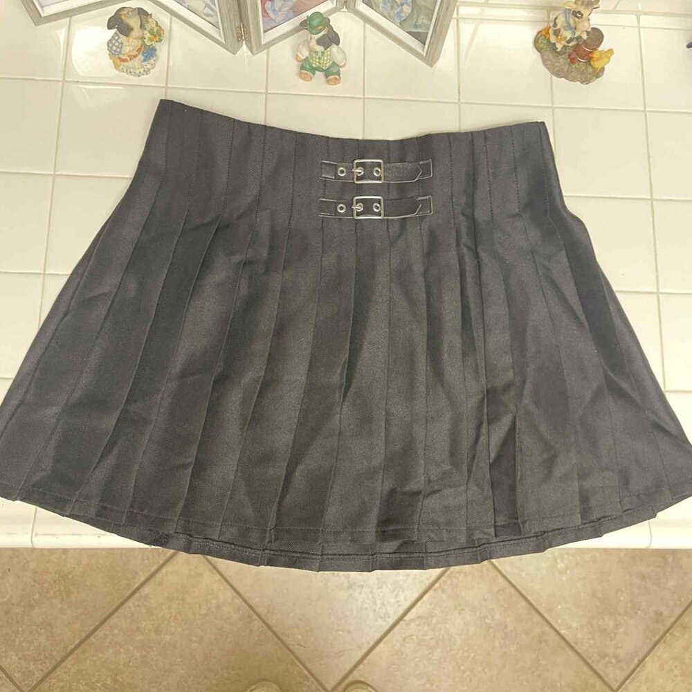 No Boundaries mini skirt
